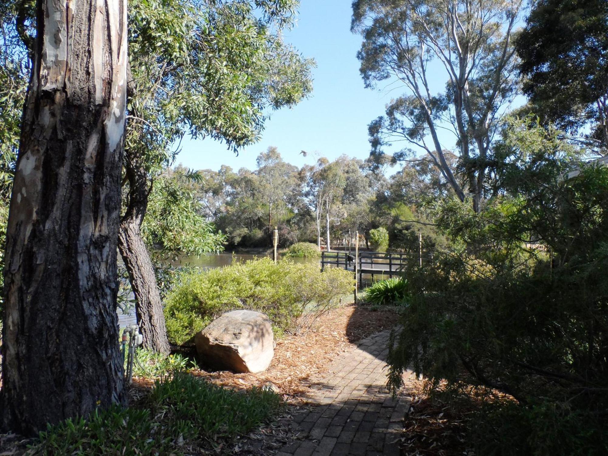 Magdala Motor Lodge & Lakeside Restaurant Stawell Exteriör bild